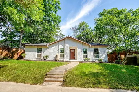 2909 Clover Valley Dr, Garland, TX 75043