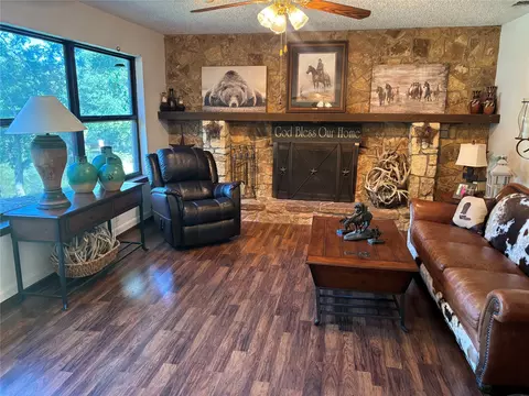 1802 Long Creek Ct, Granbury, TX 76049