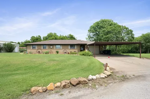 1802 Long Creek Ct, Granbury, TX 76049