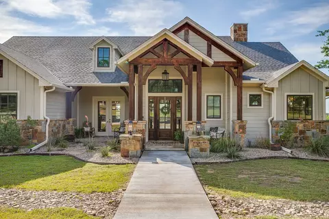 227 Rock Springs Rd, Weatherford, TX 76088