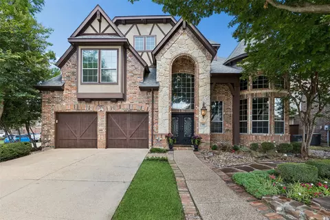 701 Irwin Dr, Mansfield, TX 76063