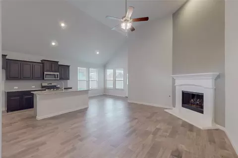 821 Falcon Rd, Argyle, TX 76226