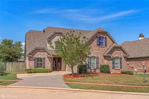 814 Dumaine Dr, Bossier City, LA 71111