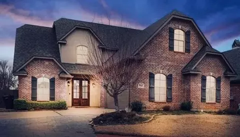 814 Dumaine Dr, Bossier City, LA 71111