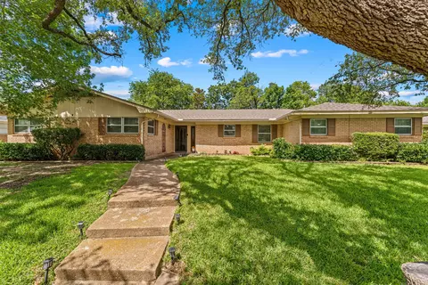 708 Topeka Dr, Woodway, TX 76712