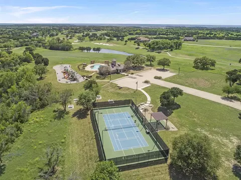 7116 Eagle Oaks Dr, Cleburne, TX 76033 photo 9
