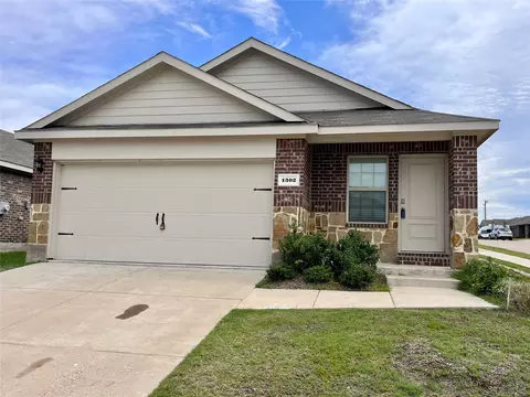 1302 Draper Ln, Forney, TX 75126