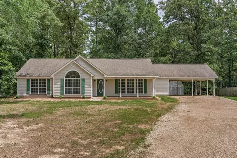 4413 Circle Square Dr, Mooringsport, LA 71060