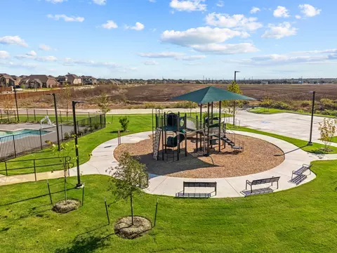View/Area - 158 Hudson Ln, Justin, TX 76247 photo 3 of 6