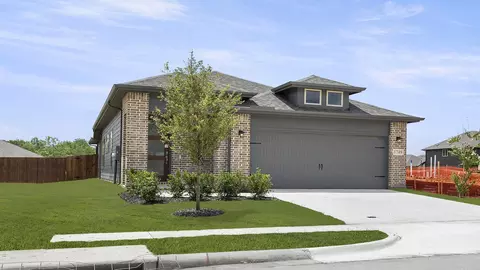 1749 Edgeway Dr, Aubrey, TX 76227