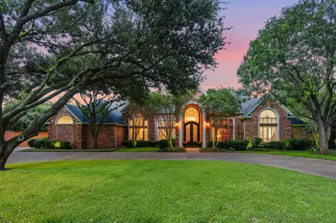 14908 Bellbrook Dr, Dallas, TX 75254