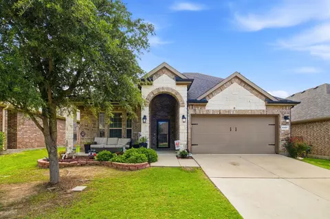 2417 Michelle Creek Dr, Little Elm, TX 75068