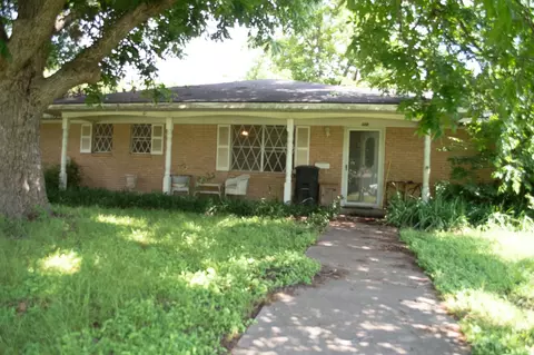 600 Carroll St, Kerens, TX 75144