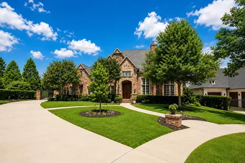 200 Compton Ct, Colleyville, TX 76034