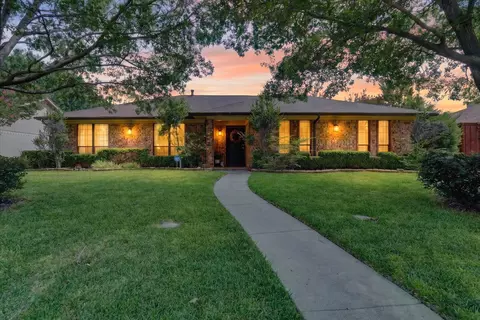 1502 Meadow Glen St, Richardson, TX 75081