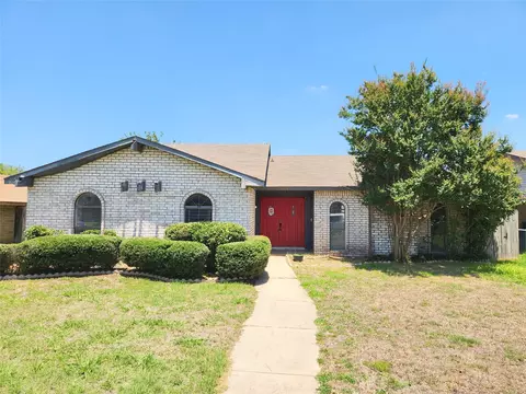 5244 Pruitt Dr, The Colony, TX 75056
