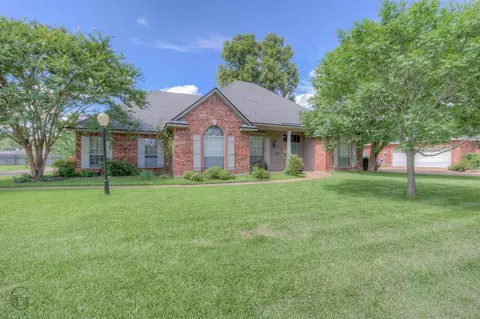 2318 Dove Hollow Dr, Shreveport, LA 71118