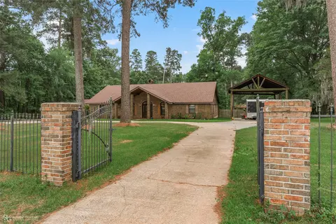 6231 S Lakeshore Dr, Shreveport, LA 71119