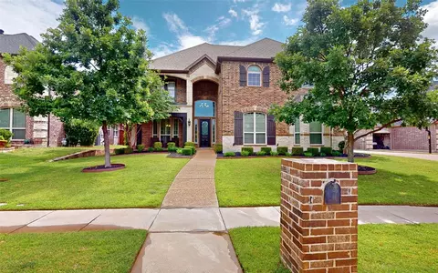 2807 Mona Vale Rd, Trophy Club, TX 76262