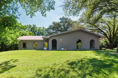 1517 Rambler Dr, Waco, TX 76710