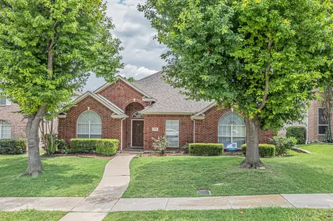 1426 Ranch Hill Dr, Irving, TX 75063