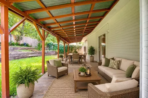 1104 Angel Fire Ln, Arlington, TX 76001