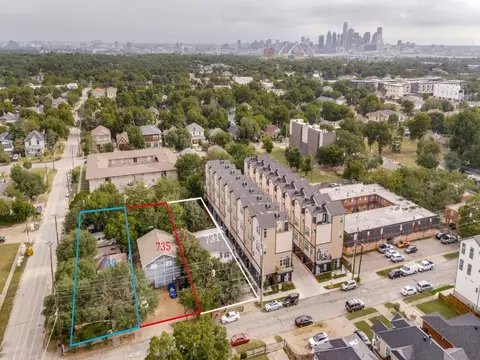 731 W 10th St, Dallas, TX 75208