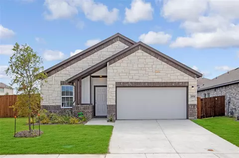 2074 Crosby Dr, Forney, TX 75126