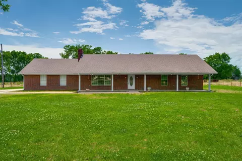 7350 Farm Road 2573, Clarksville, TX 75426