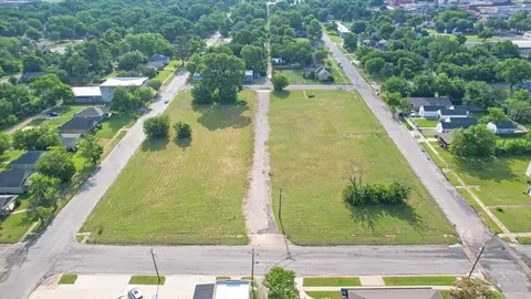 715 W Sears, Denison, TX 75076
