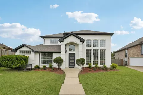1315 Barclay Dr, Carrollton, TX 75007