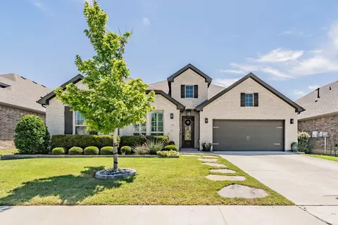 720 Uplands Dr, Northlake, TX 76226