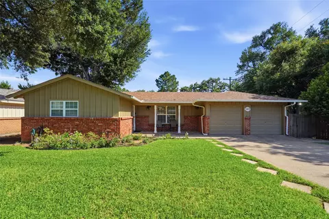 509 Patricia Rd, Hurst, TX 76053