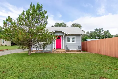 1804 S Oak, Brady, TX 76825