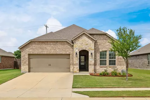 10117 Table Bluff St, Aubrey, TX 76227