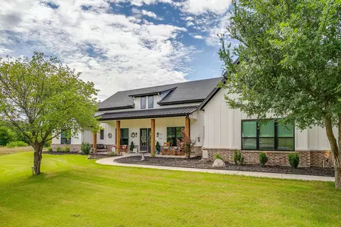 2008 Trinity Oaks Rd, Weatherford, TX 76087