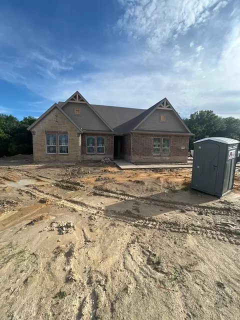 1005 Perrin Ln, Van Alstyne, TX 75495