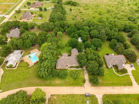 7301 Stallion St, Denton, TX 76208