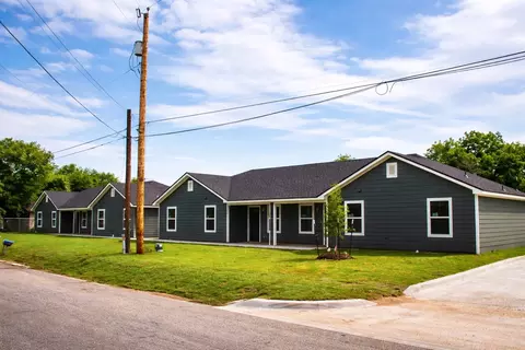 1517 Travis St, Bellmead, TX 76705