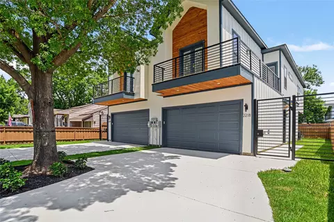 2220 Bombay Ave, Dallas, TX 75235
