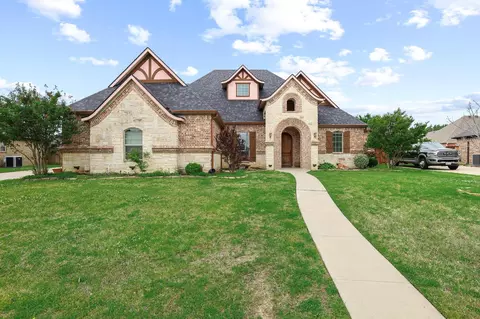 1128 Fountain Creek Blvd, Pottsboro, TX 75076