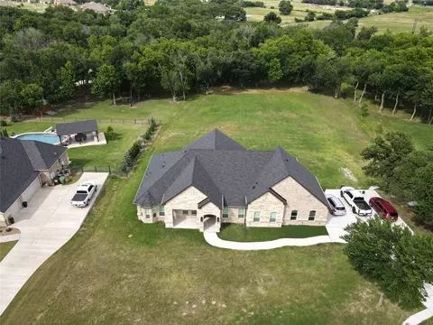 3248 N Cardinal St, Azle, TX 76020