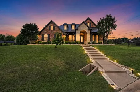 102 W Carruth Ln, Double Oak, TX 75077