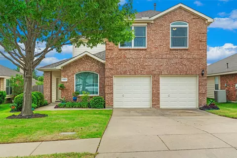 10404 Lake Brook Dr, Hurst, TX 76053