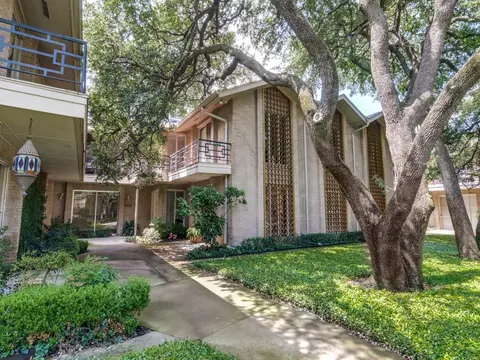 6328 Bandera Ave #A, Dallas, TX 75225