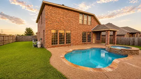 1201 Goffin Dr, Desoto, TX 75115