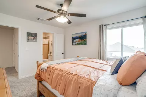 Bedroom - 340 Sanger Dr, Springtown, TX 76082 photo 4 of 4