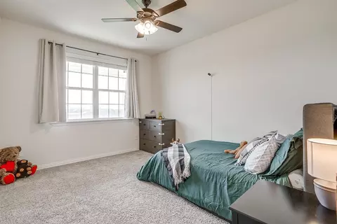 Bedroom - 340 Sanger Dr, Springtown, TX 76082 photo 2 of 4