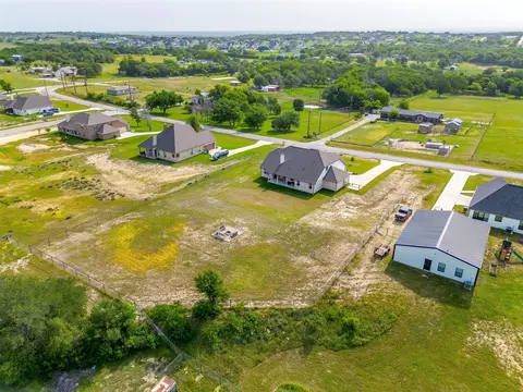 View/Area - 340 Sanger Dr, Springtown, TX 76082 photo 2 of 2