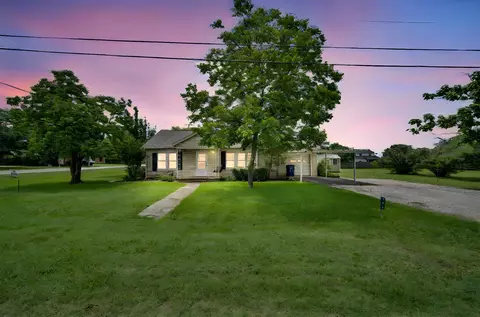 508 E Henderson St, Itasca, TX 76055